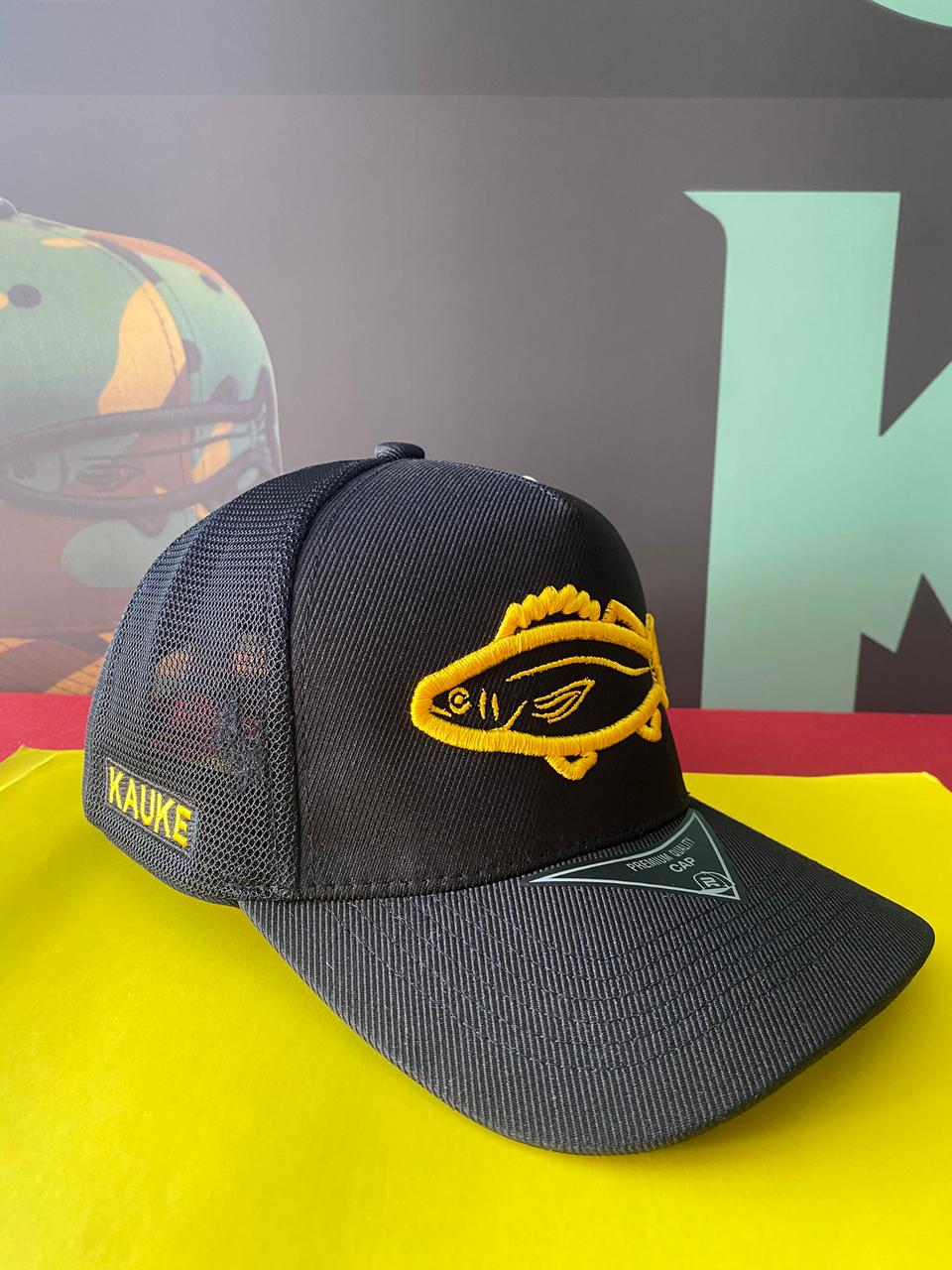 Gorro Trucker color negro modelo corvina y  lenguado